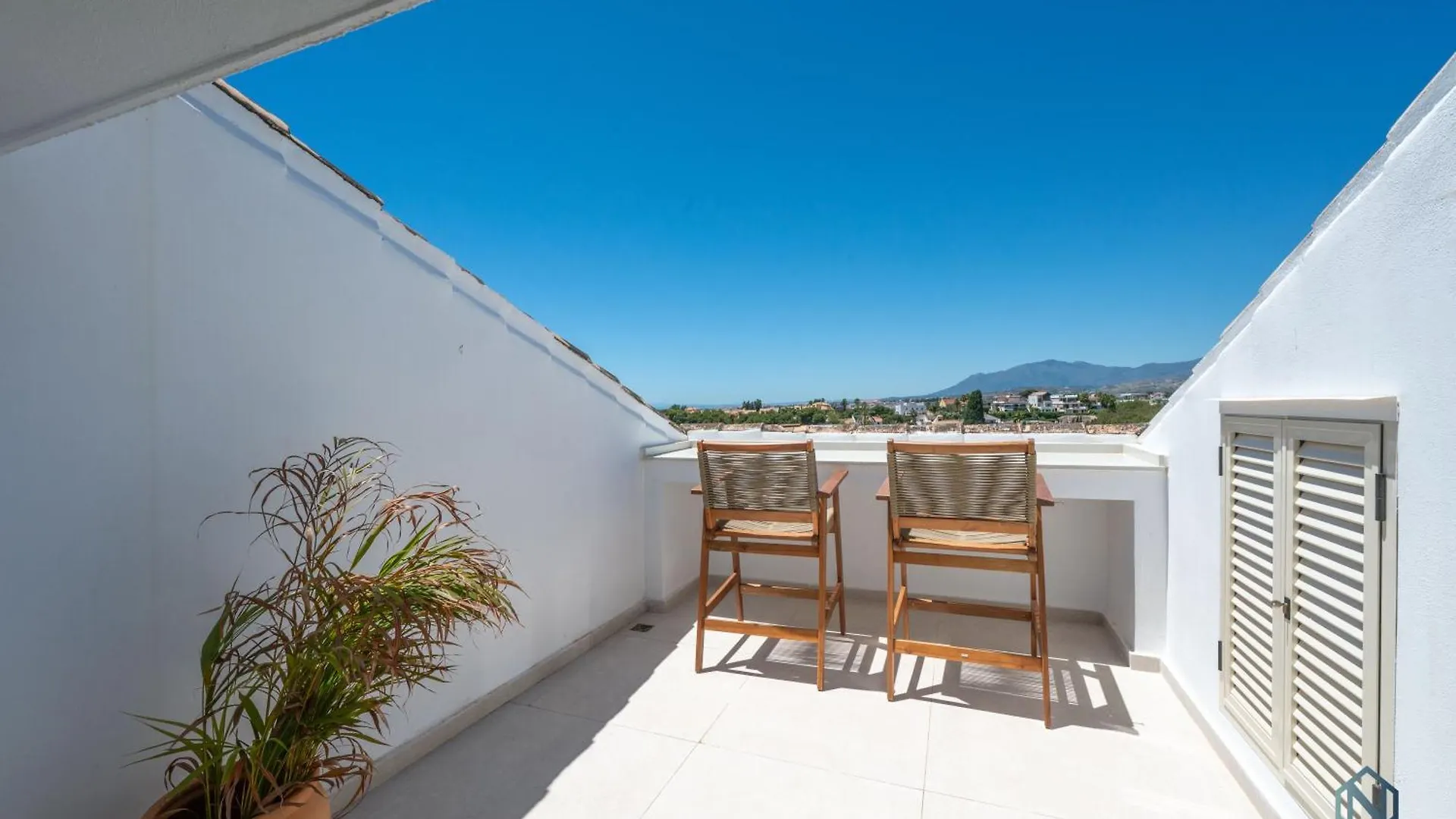 Extravagant Newly Renovated Penthouse With Sea Views Apartment Marbella