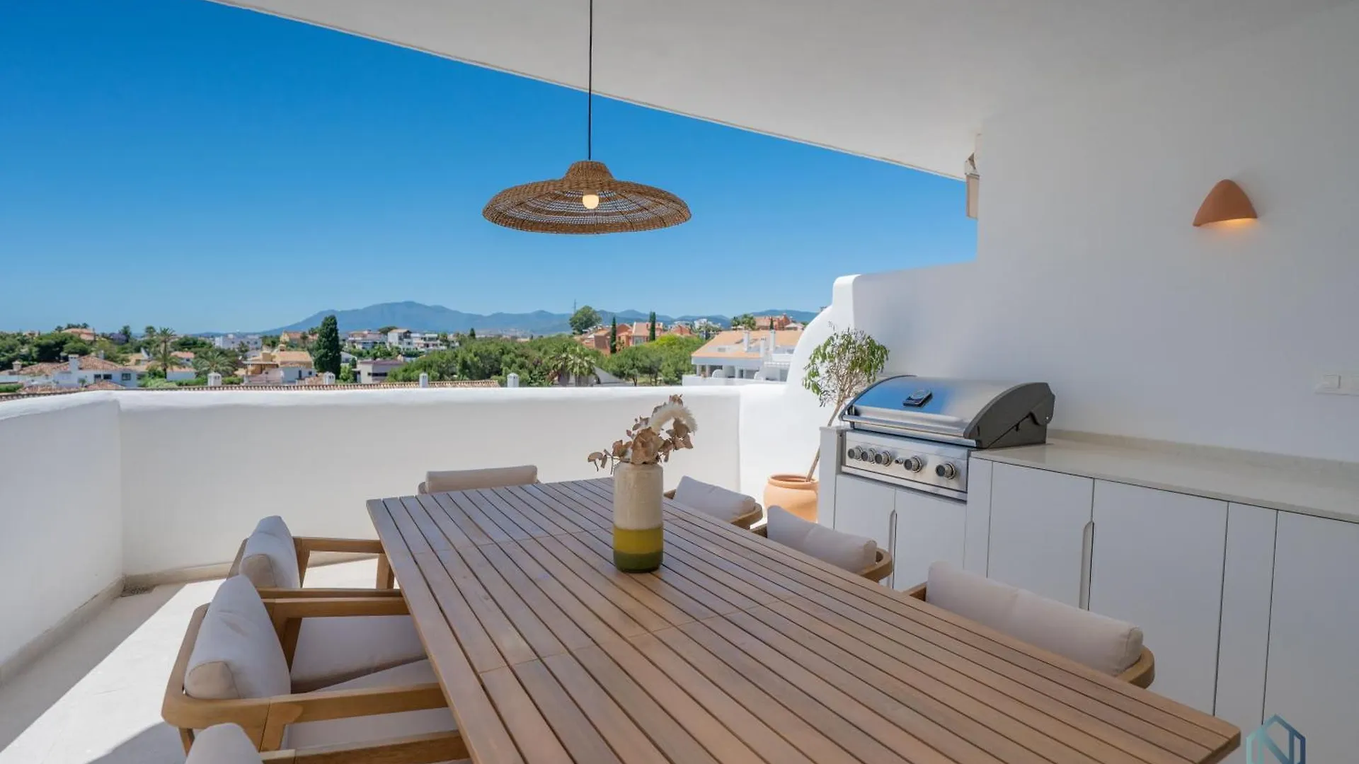 Extravagant Newly Renovated Penthouse With Sea Views Apartment Marbella